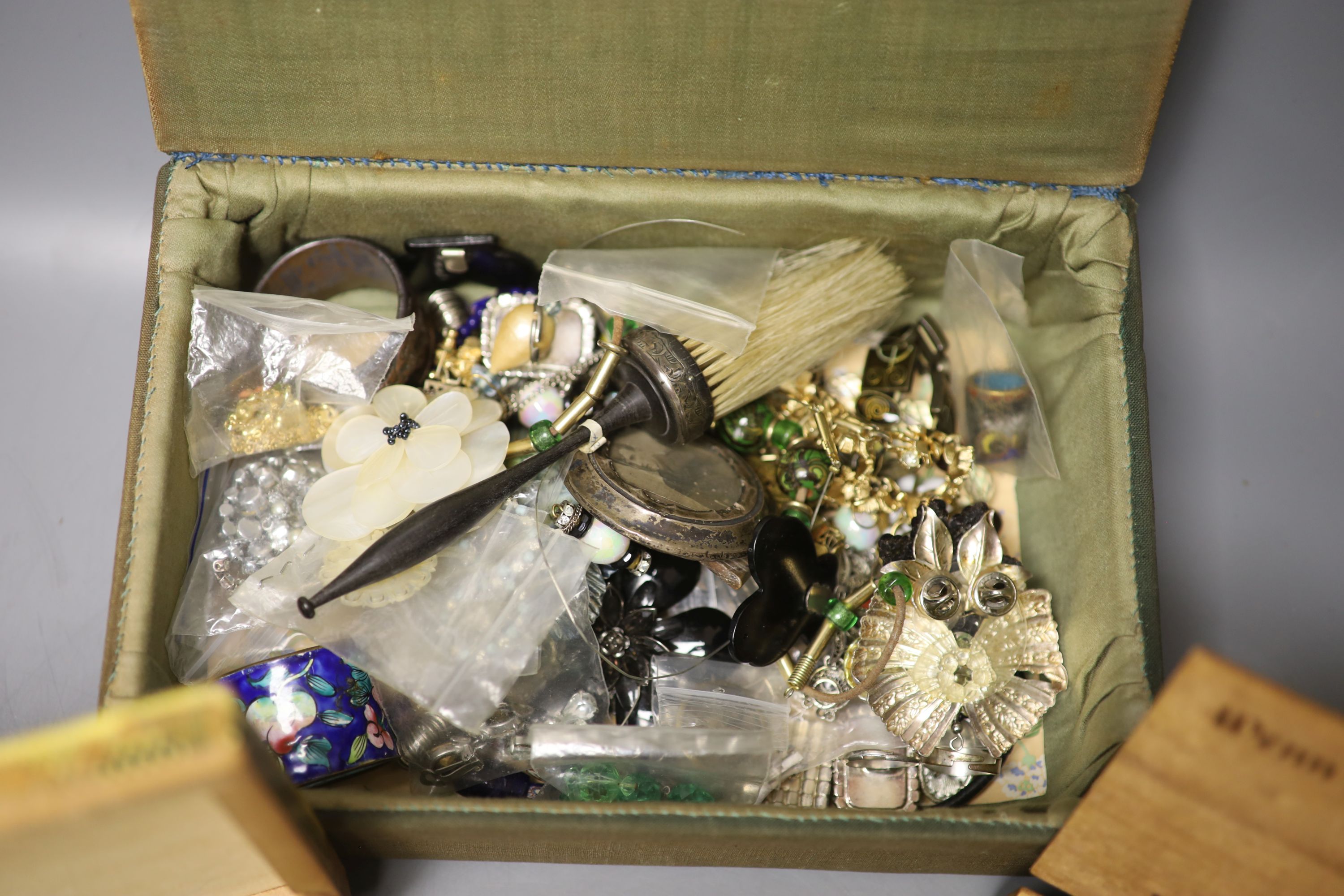 A quantity of mixed costume jewellery and hairpins.